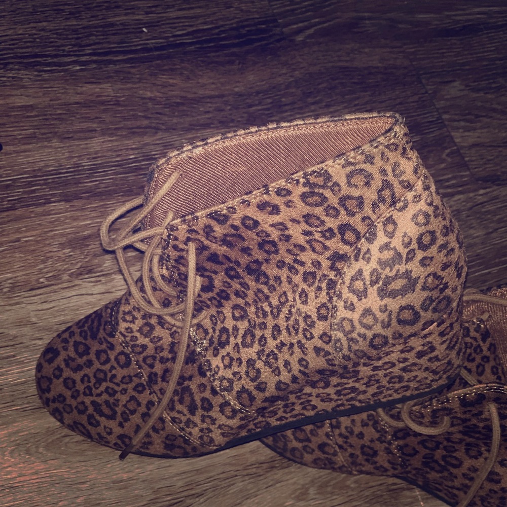 Leopard Wedge